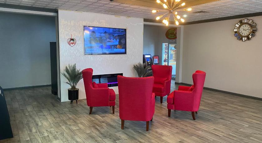 Ramada by Wyndham Enid photo