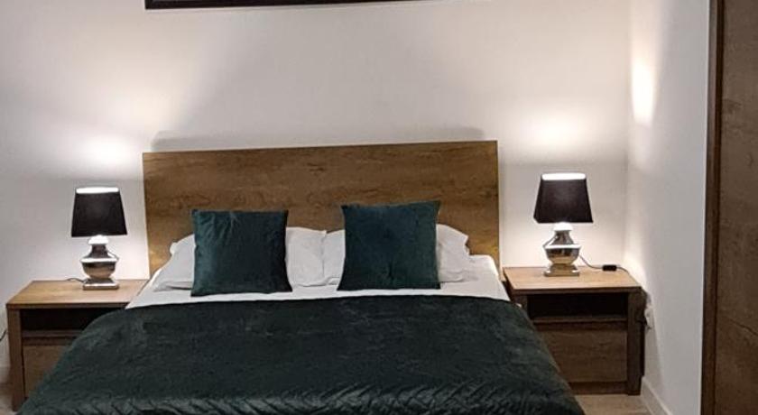 Apartament Mnisza 8