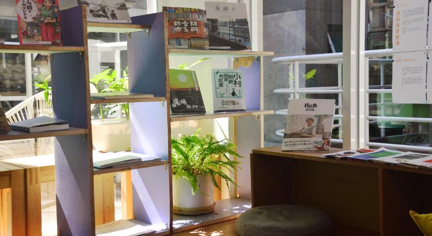 Taipei OwlStay Flip Flop Hostel Garden 3-Star Hotel suite