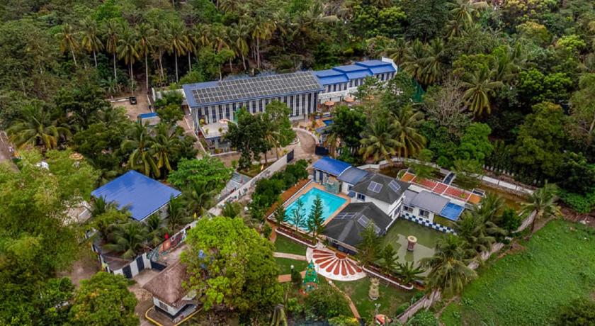 Cebu Carcar Eco Farm Resorts 4-Star Hotel lobby