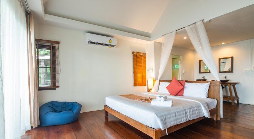 Image of Beach Bungalow 3