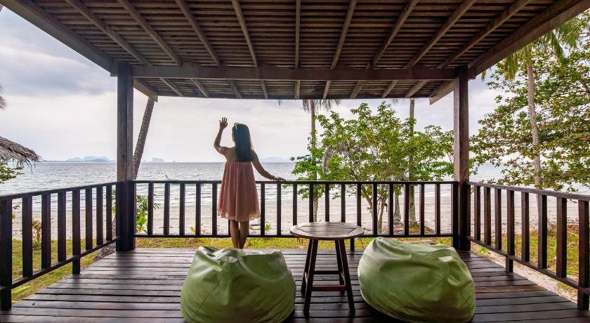 Image of Beach Bungalow 7