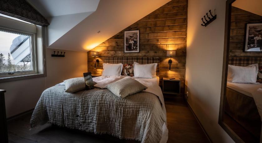 Image of Deluxe Suite 0