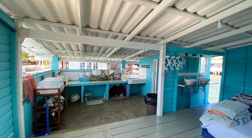 罗勇 บ้านในทะเล (Baan Nai Talay) 2星级 单人房 泳池