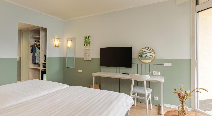 Hotel De Vossemeren by Center Parcs photo