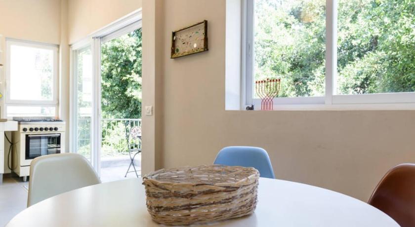 Sea Suites Apartments - image 14