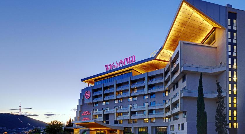 Sheraton Grand Tbilisi Metechi Palace photo