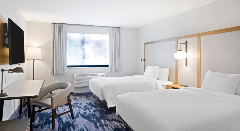 Fairfield Inn & Suites by Marriott San Diego Pacific Beach photo