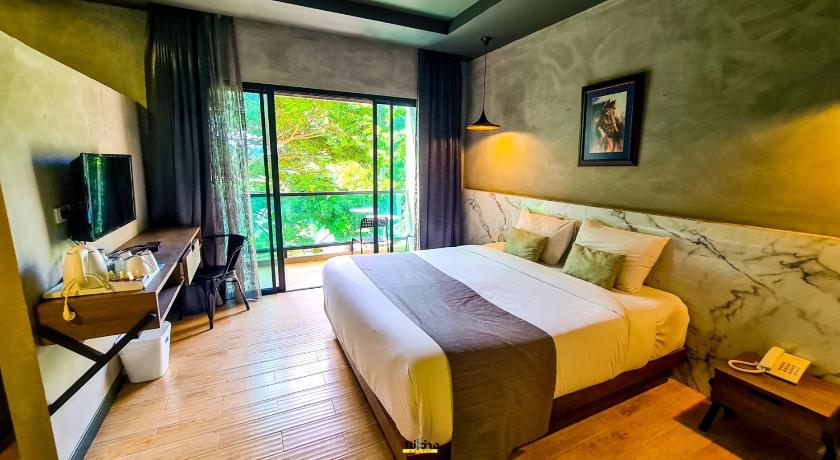 Image of Deluxe Garden View Room 1