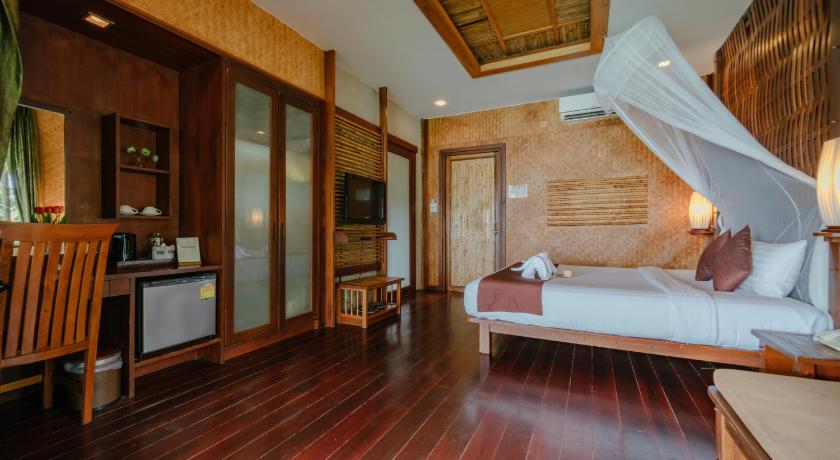 Image of Grand Deluxe Partial Sea View Room 15