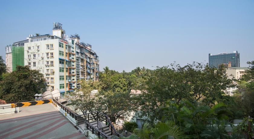 Image of Grand Deluxe City View Twin Bed Room 15