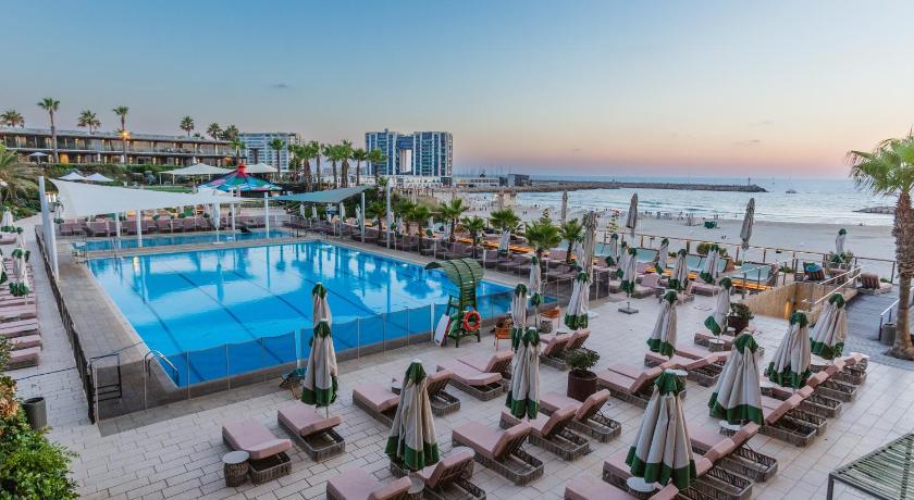 Dan Accadia Hotel photo