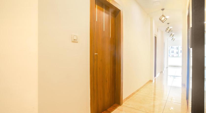 Capital O 81830 Hotel Right Choice photo