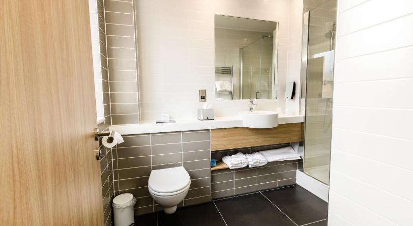 Holiday Inn Express Wigan photo