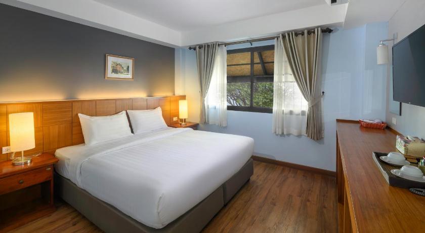 Image of Deluxe Double Room - Non-Smoking 0