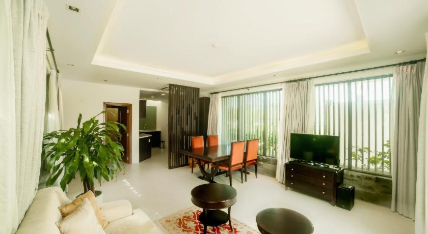 Image of Bungalow - Garden View 0