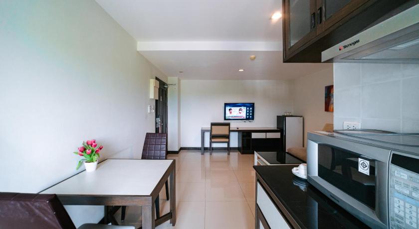 Image of Executive Suite 11