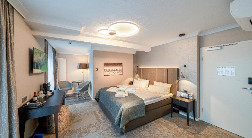 Image of Comfort Double Room with Side Sea View 0