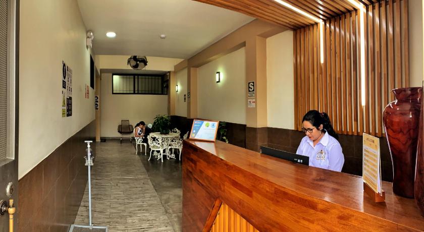 Studio 69 Aparthotel photo