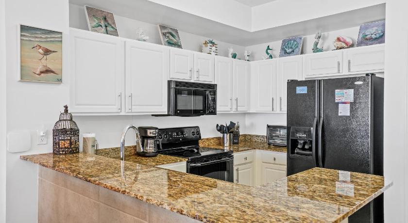 Image of Apartment with Sea View 8