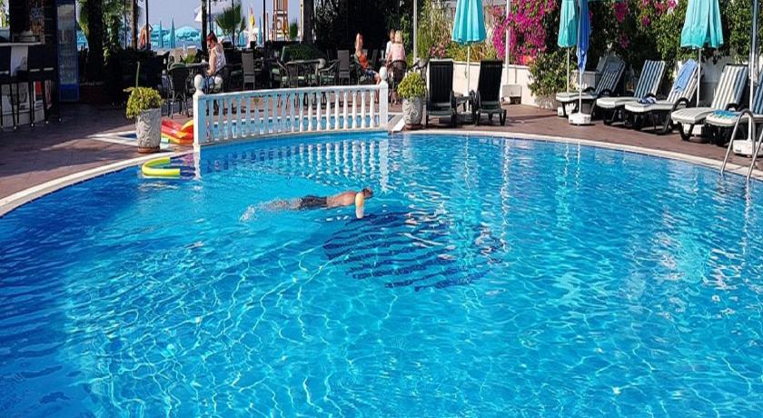 Azak Hotel - image 9