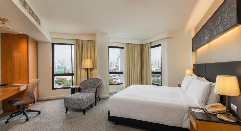 Image of Grand Deluxe Three-Bedroom 17