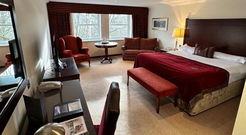 Macdonald Norwood Hall Hotel photo