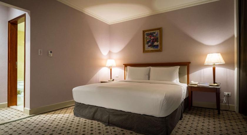 Image of Suite 4