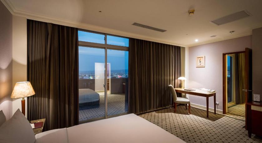 Image of Suite 0