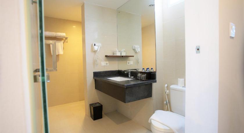 Foto Kamar Akses ke Kolam (Pool Access Room) 2