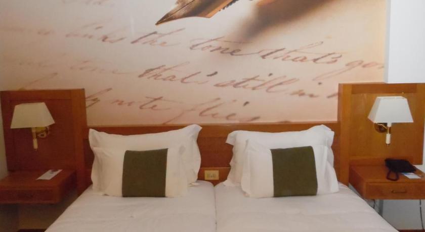 Image of Deluxe Twin Room 3