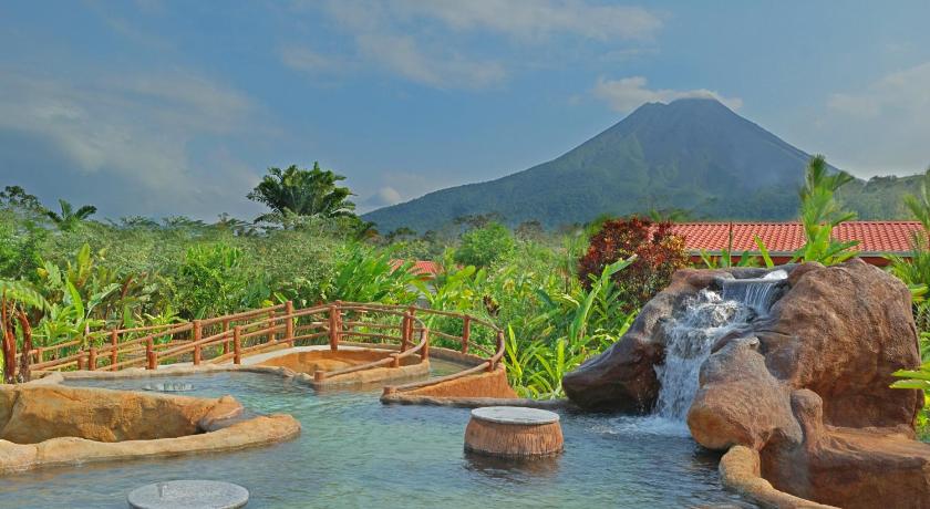 Volcano Lodge, Hotel & Thermal Experience photo