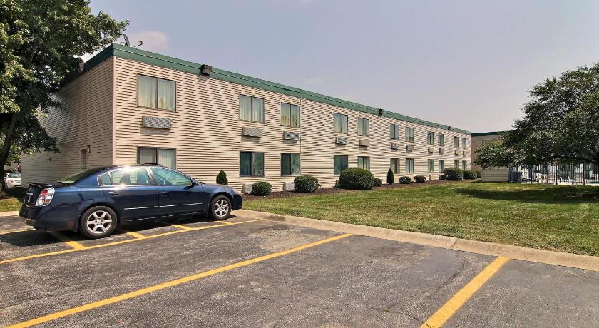 Motel 6-Merrillville, IN