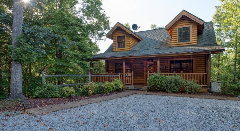 Return To Me, 3 Bedrooms, Sleeps 9, Pool Table, Hot Tub, Gas Fireplace photo