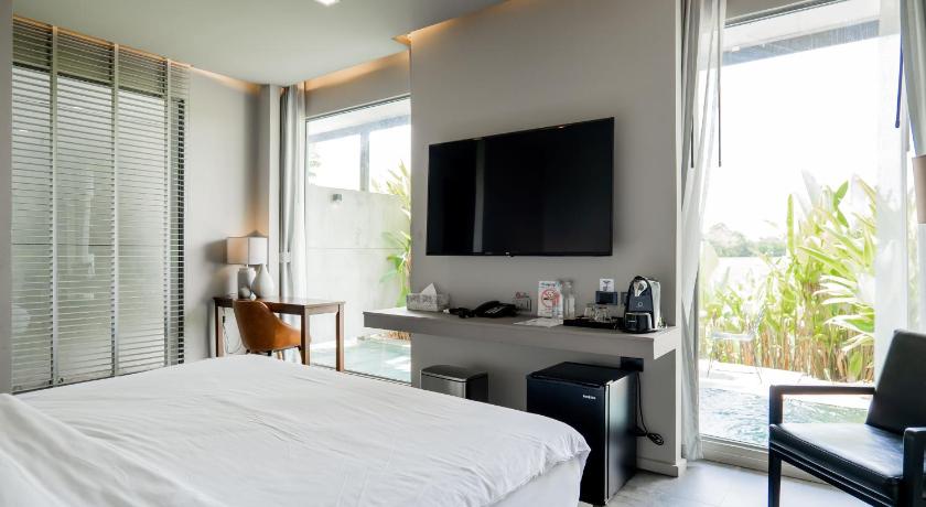 Image of Deluxe Room with Private Pool 0