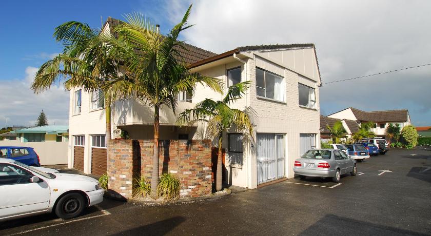 Takapuna Motor Lodge photo