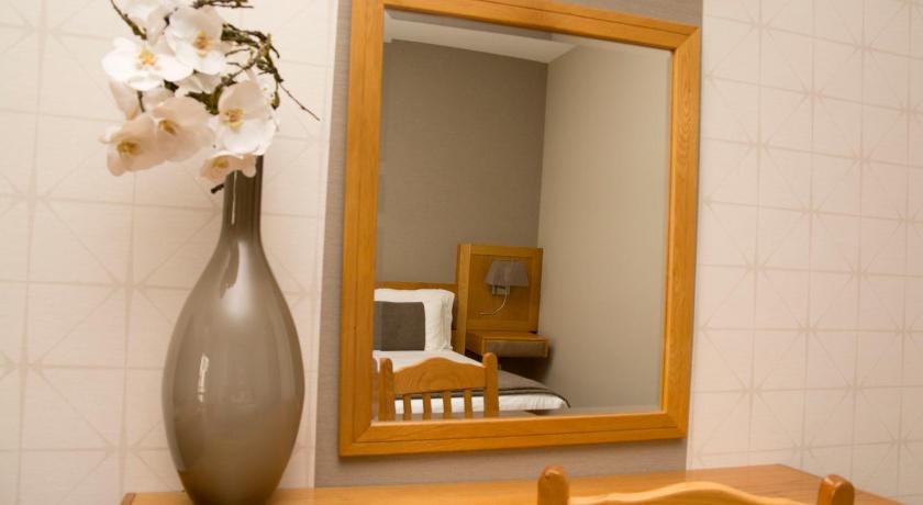 Image of Superior King or Twin Room 10