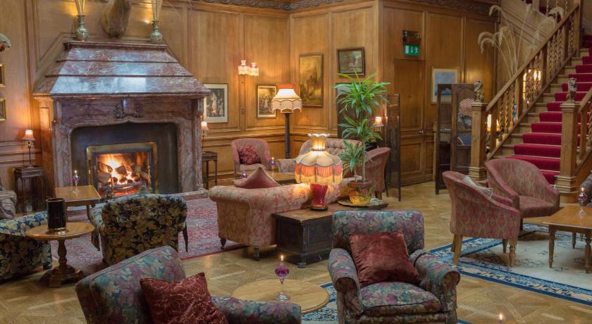 Lands of Loyal hotel — Hotel in Alyth