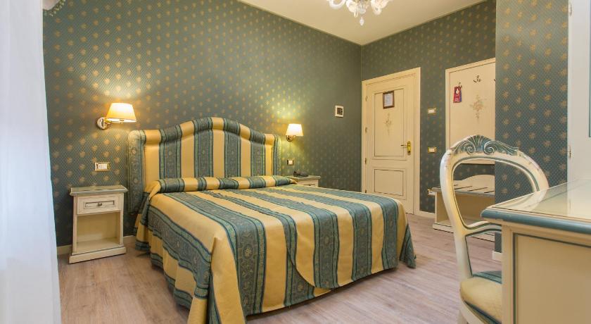 Image of Double Room 7