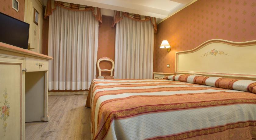 Image of Double Room 14