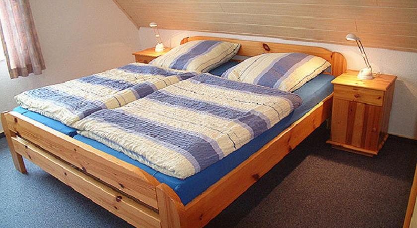 Image of Three-Bedroom Apartment (5 Adults) 203 0
