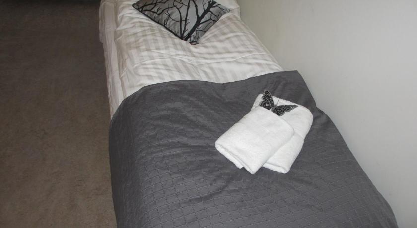 Image of Standard Single Room with Shared Bathroom 0