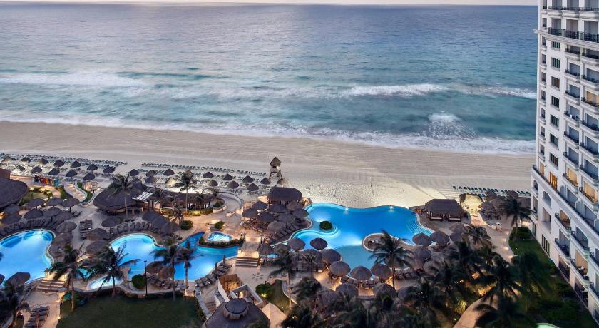 JW Marriott Cancun Resort & Spa photo