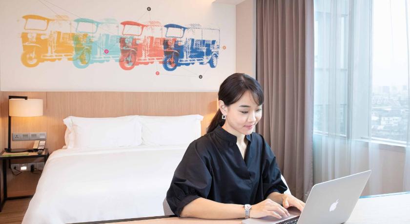 Image of Executive Room 8