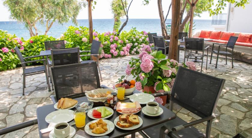 Cleopatra Hotel Horefto - image 13