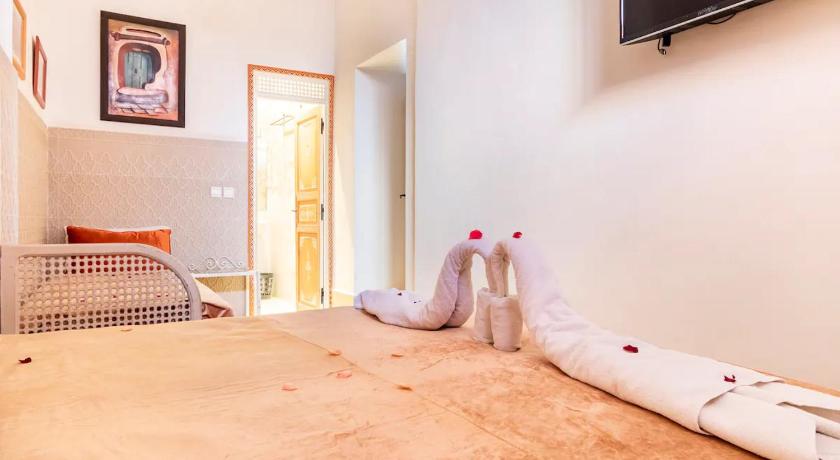 Image of Standard Triple Room 8