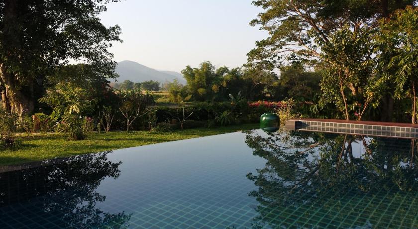 Villa Albizia in Chiang Mai photo