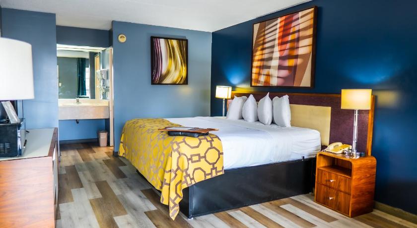 Baymont by Wyndham London KY photo