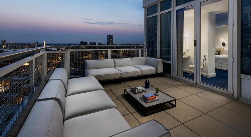 Image of Suite with Balcony 1