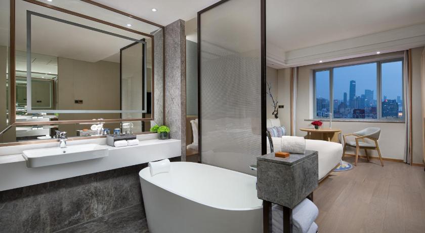 Crowne Plaza Shanghai Nanjing Road By IHG - image 14